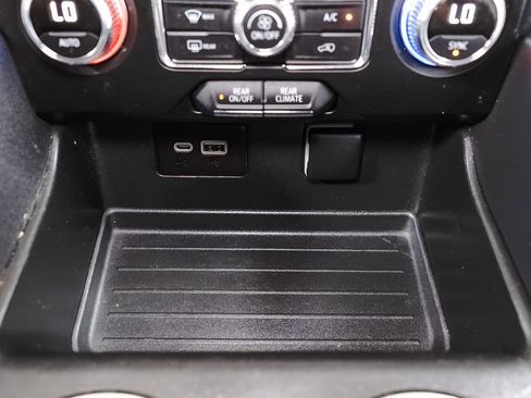 Used 2022 GMC Yukon SLE w/ Max Trailering Package AWD/4WD image 17