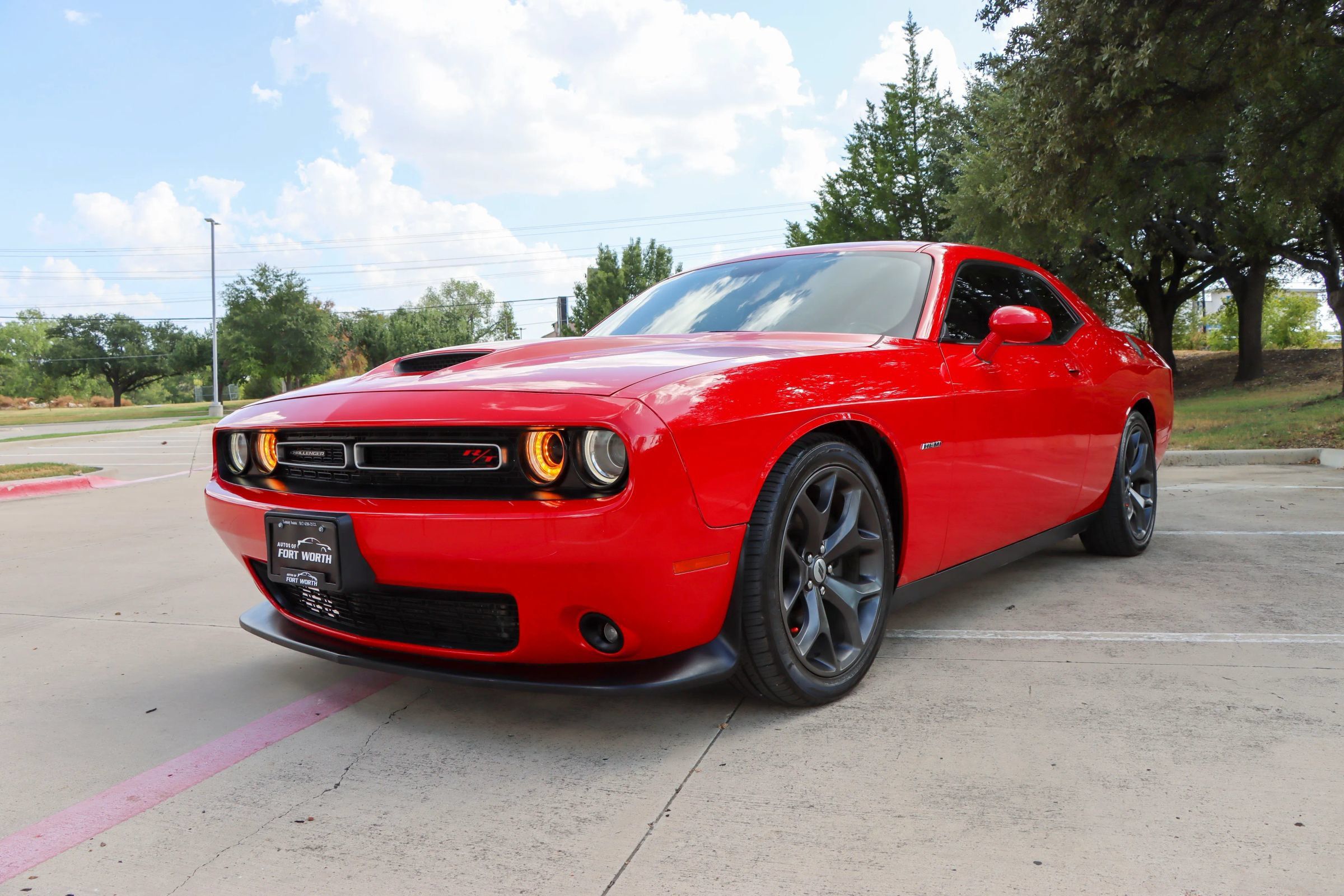 Used 2019 Dodge Challenger R/T RWD image 3