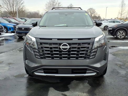 New 2026 Nissan Pathfinder Platinum image 2