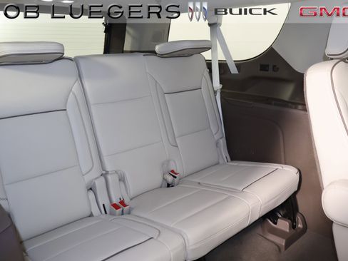 Used 2021 GMC Yukon XL Denali image 20