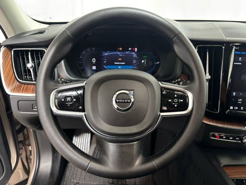 Used 2023 Volvo XC60 T8 Plus w/ Protection Package Premier image 20