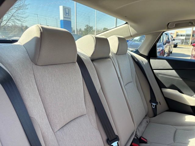 Certified 2025 Honda Accord SE image 28