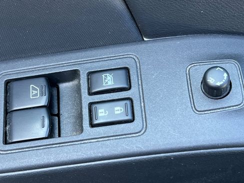 Certified 2024 Nissan Frontier SV w/ SV Convenience Package image 12