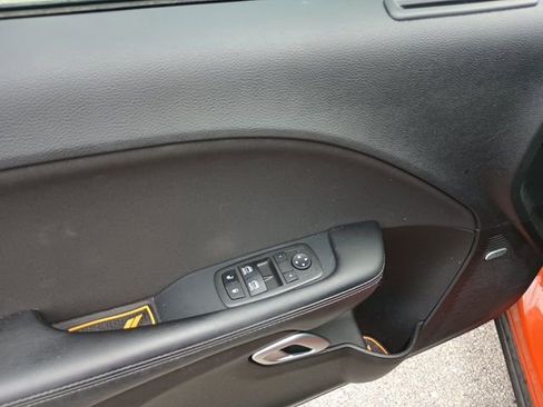 Used 2022 Dodge Challenger R/T Scat Pack w/ Driver Convenience Group image 9