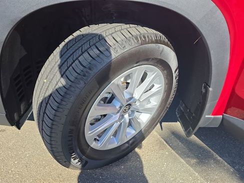 Used 2024 Toyota Grand Highlander XLE image 48