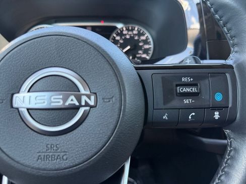 Certified 2022 Nissan Pathfinder SL w/ Cargo Package AWD/4WD image 26