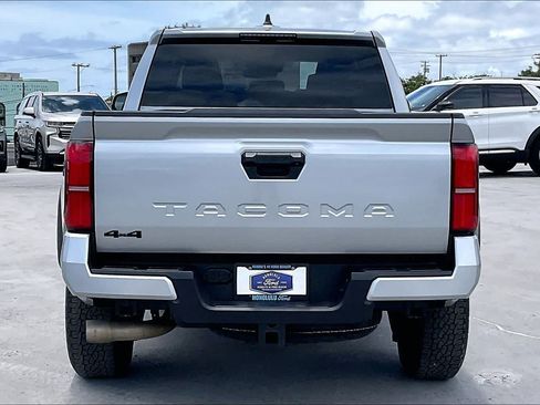 Used 2024 Toyota Tacoma TRD Off-Road AWD/4WD image 5