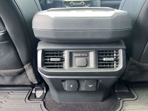 Used 2022 Ford F150 Raptor w/ Equipment Group 801A High AWD/4WD image 7