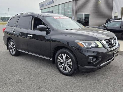 Used 2018 Nissan Pathfinder SL FWD image 3