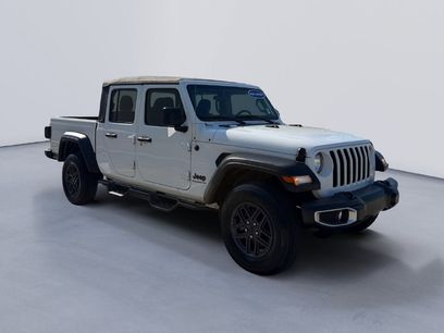 Used 2023 Jeep Gladiator Sport