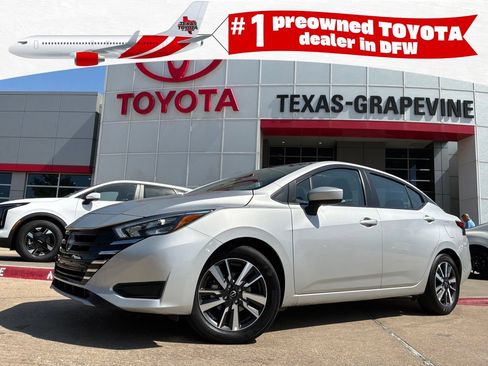 Used 2025 Nissan Versa SV FWD image 1