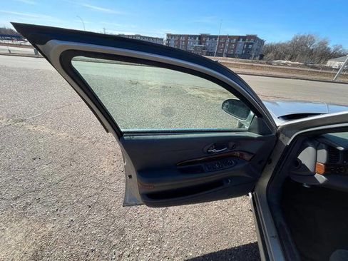 Used 2004 Buick Le Sabre Custom w/ Wheel and Sounds Package image 22