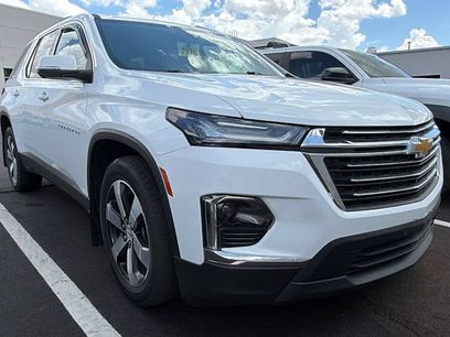 Used 2023 Chevrolet Traverse LT w/ LT Premium Package