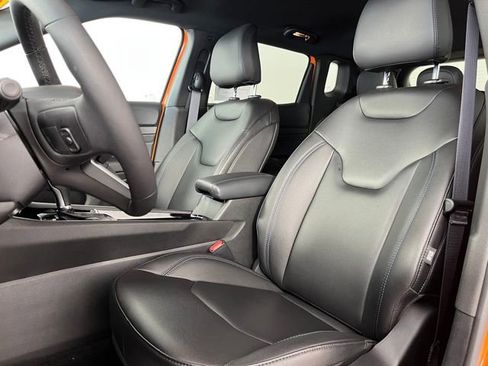 Used 2026 Jeep Compass Limited image 17