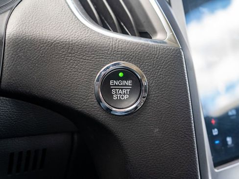 Used 2024 Ford Edge Titanium AWD/4WD image 24