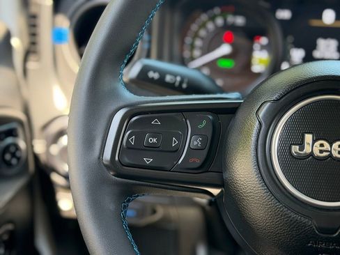 Used 2024 Jeep Wrangler Unlimited Rubicon 4xe AWD/4WD image 45