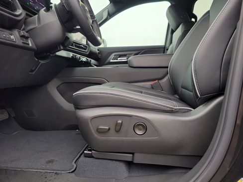 New 2026 Chevrolet Silverado EV LT image 16