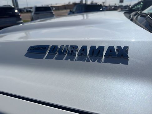 Used 2019 Chevrolet Silverado 2500 LTZ w/ Duramax Plus Package AWD/4WD image 11