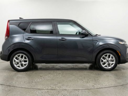Used 2025 Kia Soul LX w/ LX Technology Package image 11