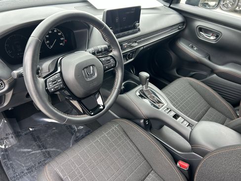 Certified 2025 Honda HR-V Sport image 25
