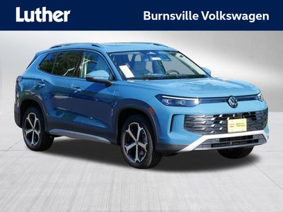 New 2025 Volkswagen Tiguan SE