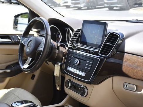 Used 2017 Mercedes-Benz GLE 350 image 28