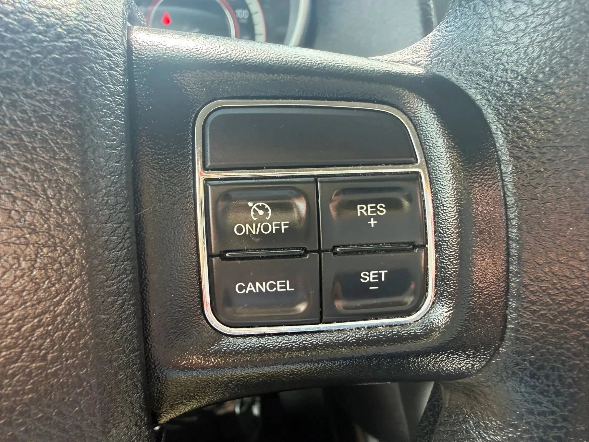 Used 2020 Dodge Journey SE w/ Blacktop Package FWD image 12