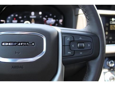 Used 2024 GMC Yukon Denali w/ Advanced Technology Package AWD/4WD image 26