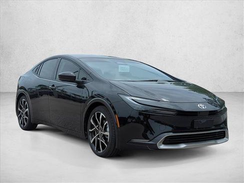 Used 2025 Toyota Prius Plug-In Hybrid w/ Limited Premium Package FWD image 6