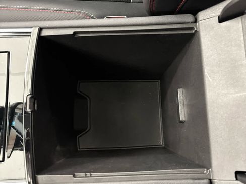 Used 2024 Chevrolet Traverse RS w/ LPO, Floor Liner Package image 32