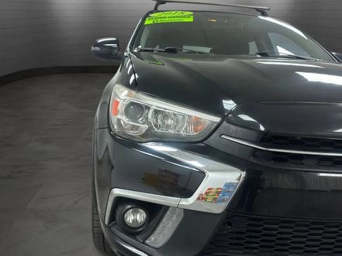 Used 2018 Mitsubishi Outlander Sport LE FWD image 2