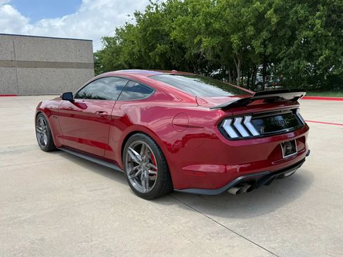 Used 2019 Ford Mustang GT Premium w/ Equipment Group 401A RWD image 4