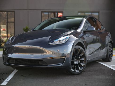 Used 2021 Tesla Model Y Long Range AWD/4WD image 2