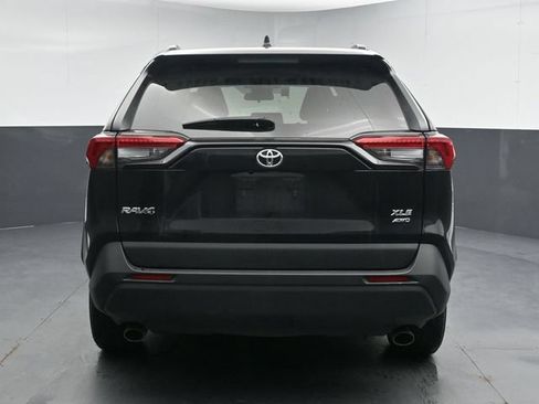 Used 2024 Toyota RAV4 XLE AWD/4WD image 8