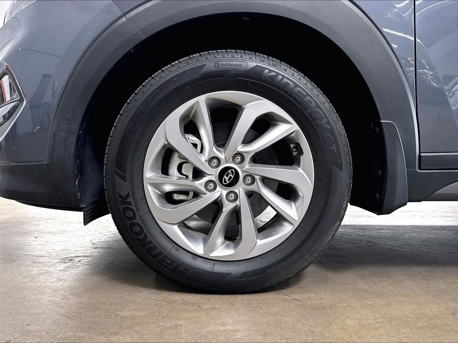 Used 2016 Hyundai Tucson SE w/ Option Group 02 FWD image 11