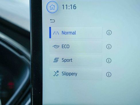 Certified 2023 Ford Escape ST-Line w/ Tech Pack #1 image 38