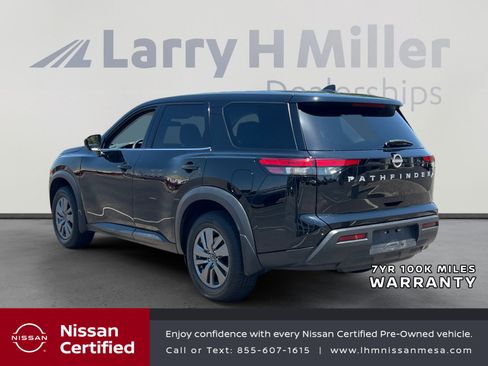 Certified 2025 Nissan Pathfinder S FWD image 3