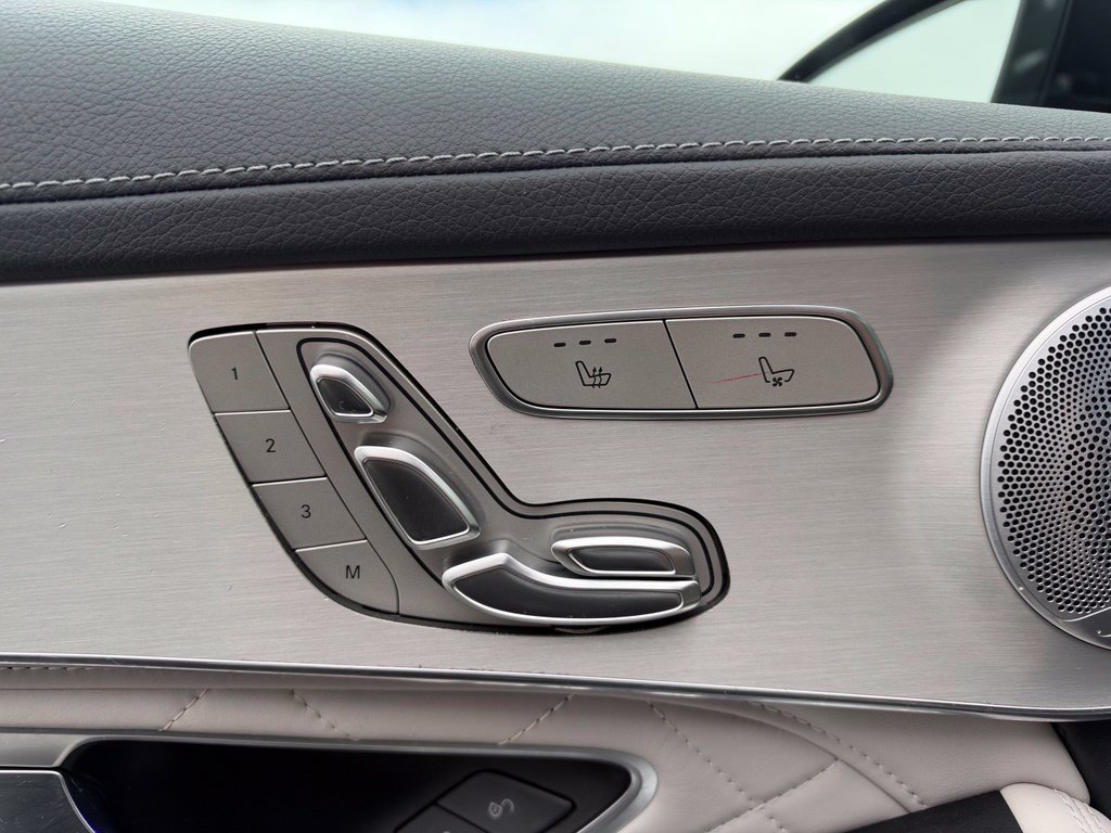 Used 2020 Mercedes-Benz GLC 300 4MATIC image 16