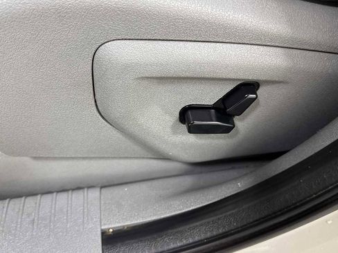 Used 2006 Jeep Grand Cherokee Limited image 14