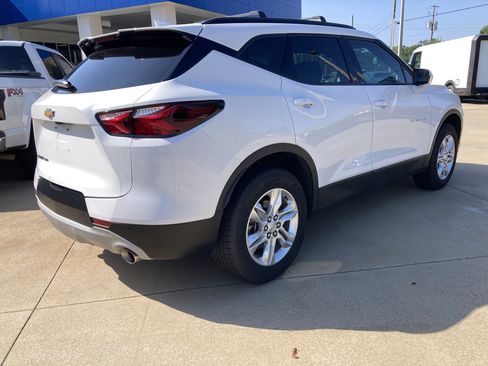 Used 2021 Chevrolet Blazer LT AWD/4WD image 2