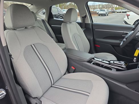Used 2022 Hyundai Sonata SE image 10