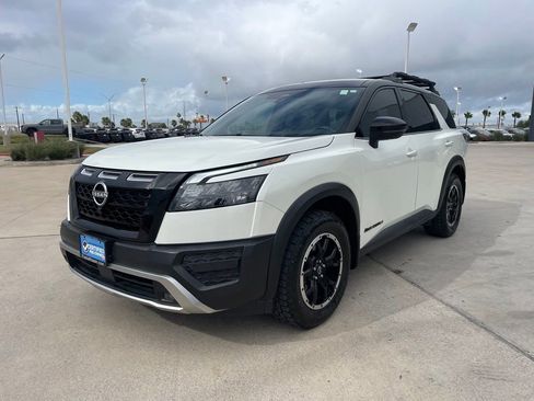 Certified 2024 Nissan Pathfinder Rock Creek AWD/4WD image 3