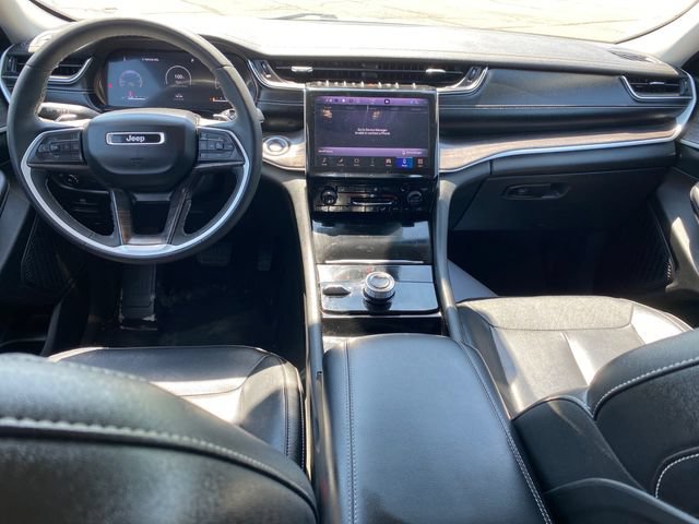 Used 2023 Jeep Grand Cherokee Limited AWD/4WD image 5