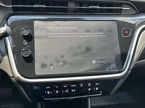 Used 2023 Chevrolet Bolt EUV LT w/ Convenience Package FWD image 18