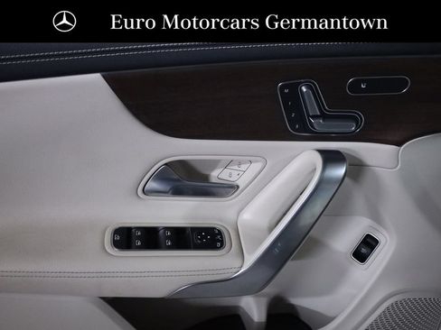 Used 2023 Mercedes-Benz CLA 250 4MATIC image 22