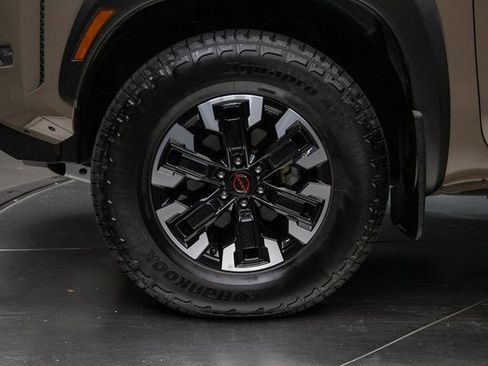 Used 2024 Nissan Frontier PRO-4X w/ Off-Road Protection Package image 8