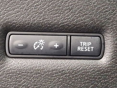 Used 2023 Nissan Murano SL AWD/4WD image 23