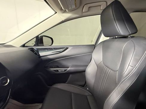 Used 2025 Lexus NX 250 FWD w/ Towing Package (2000 Lbs) image 23