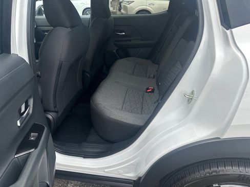 New 2026 Nissan Kicks SV image 20