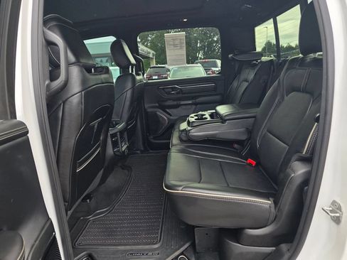 Used 2023 RAM 1500 Limited AWD/4WD image 11